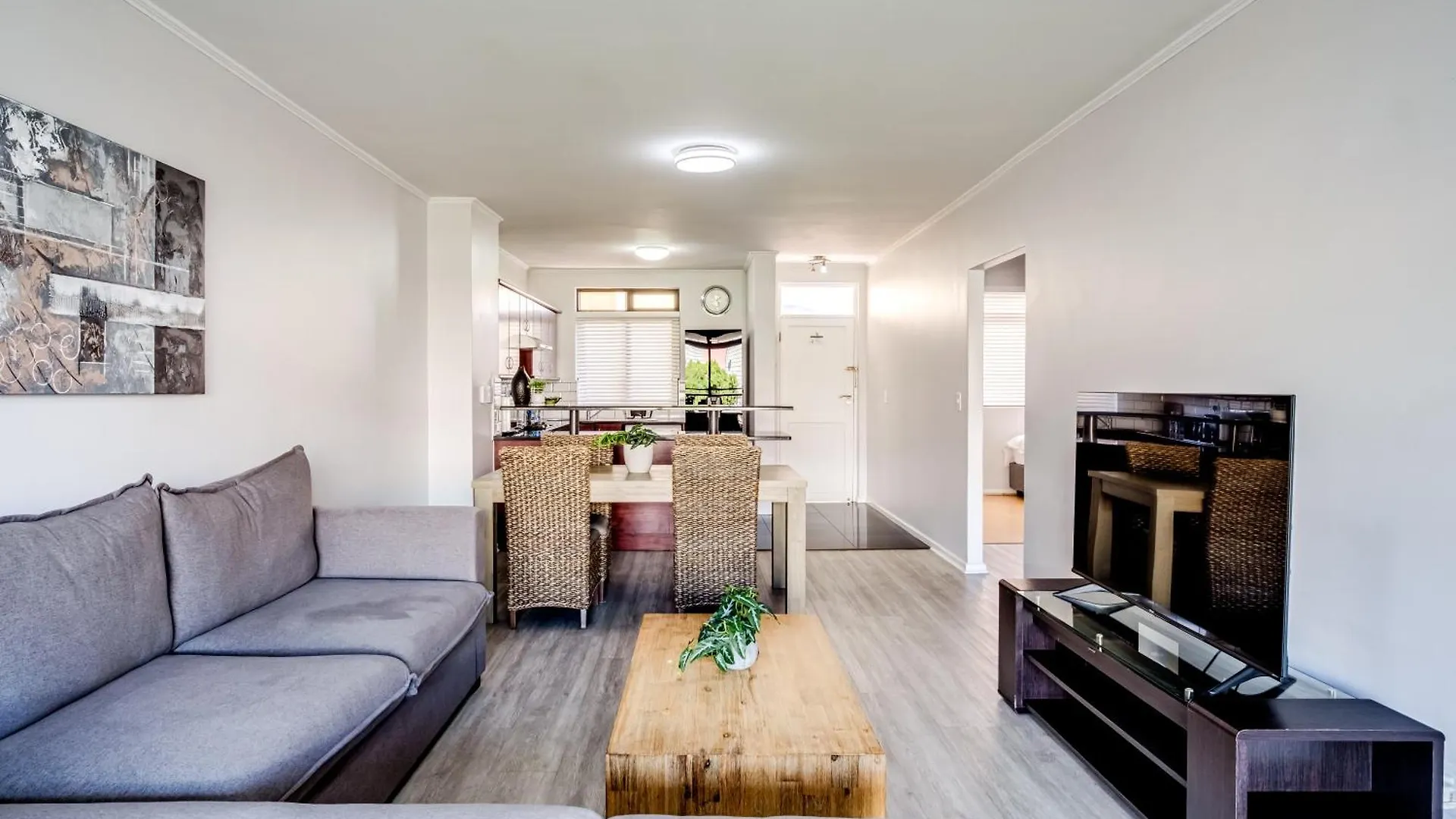 Apartment Belina - Island Club Canal Front Cape Town