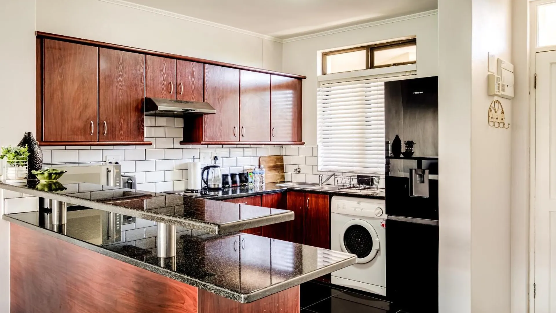 Apartment Belina - Island Club Canal Front Cape Town