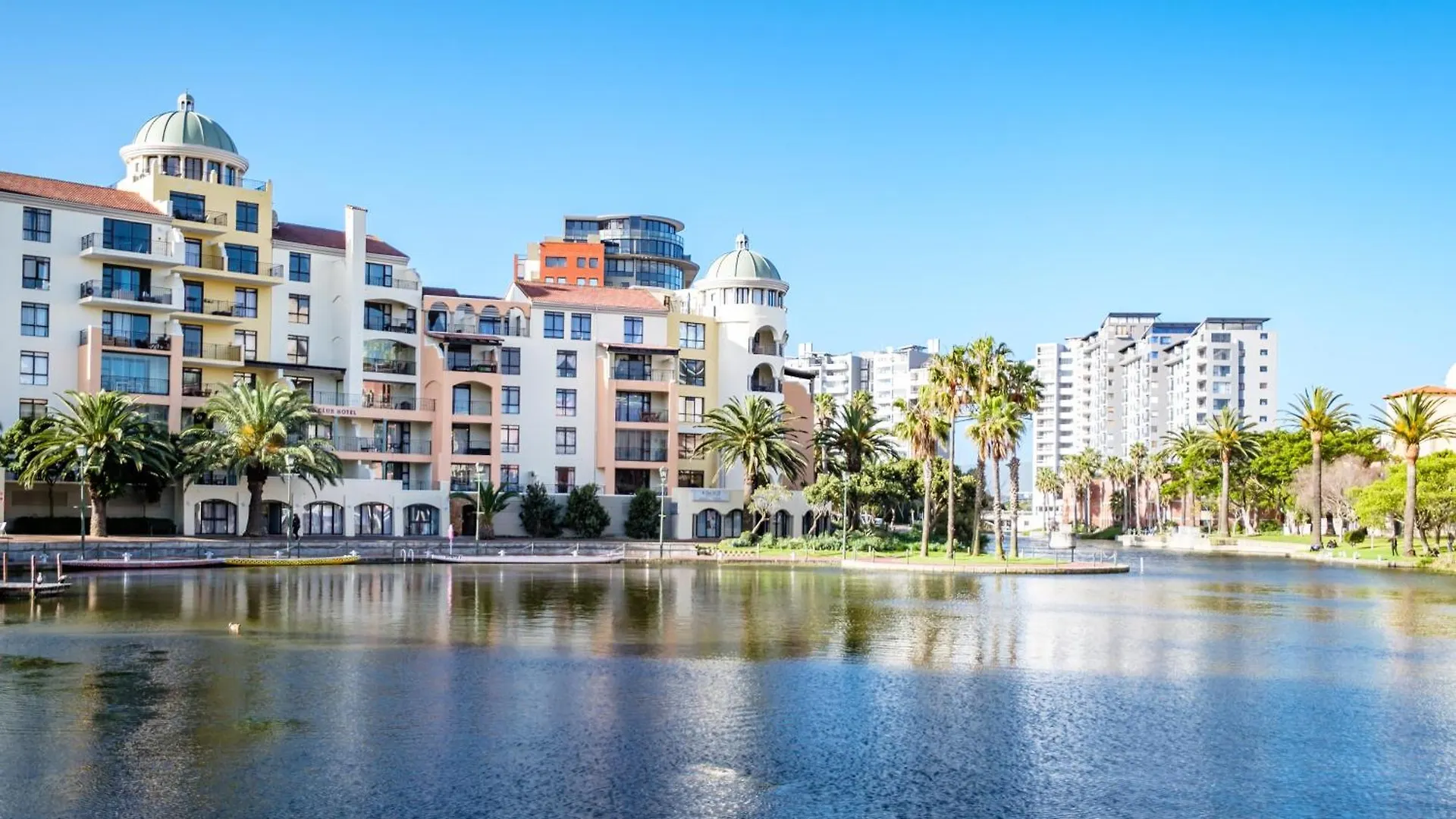 Belina - Island Club Canal Front Cape Town